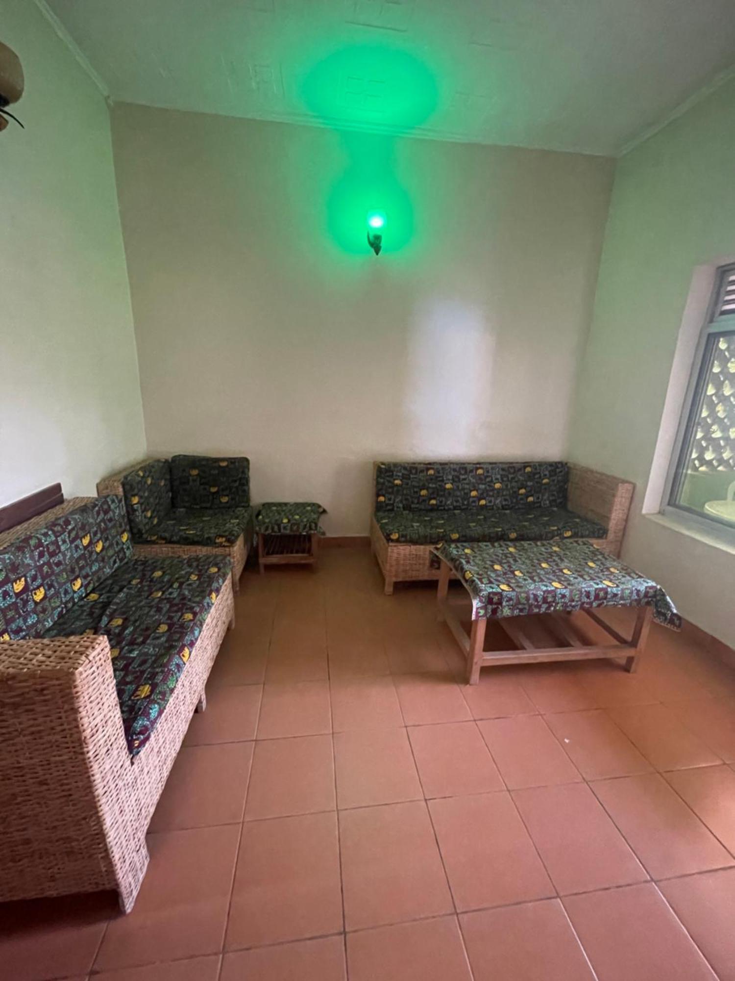 Suba Motel Kihihi Dış mekan fotoğraf