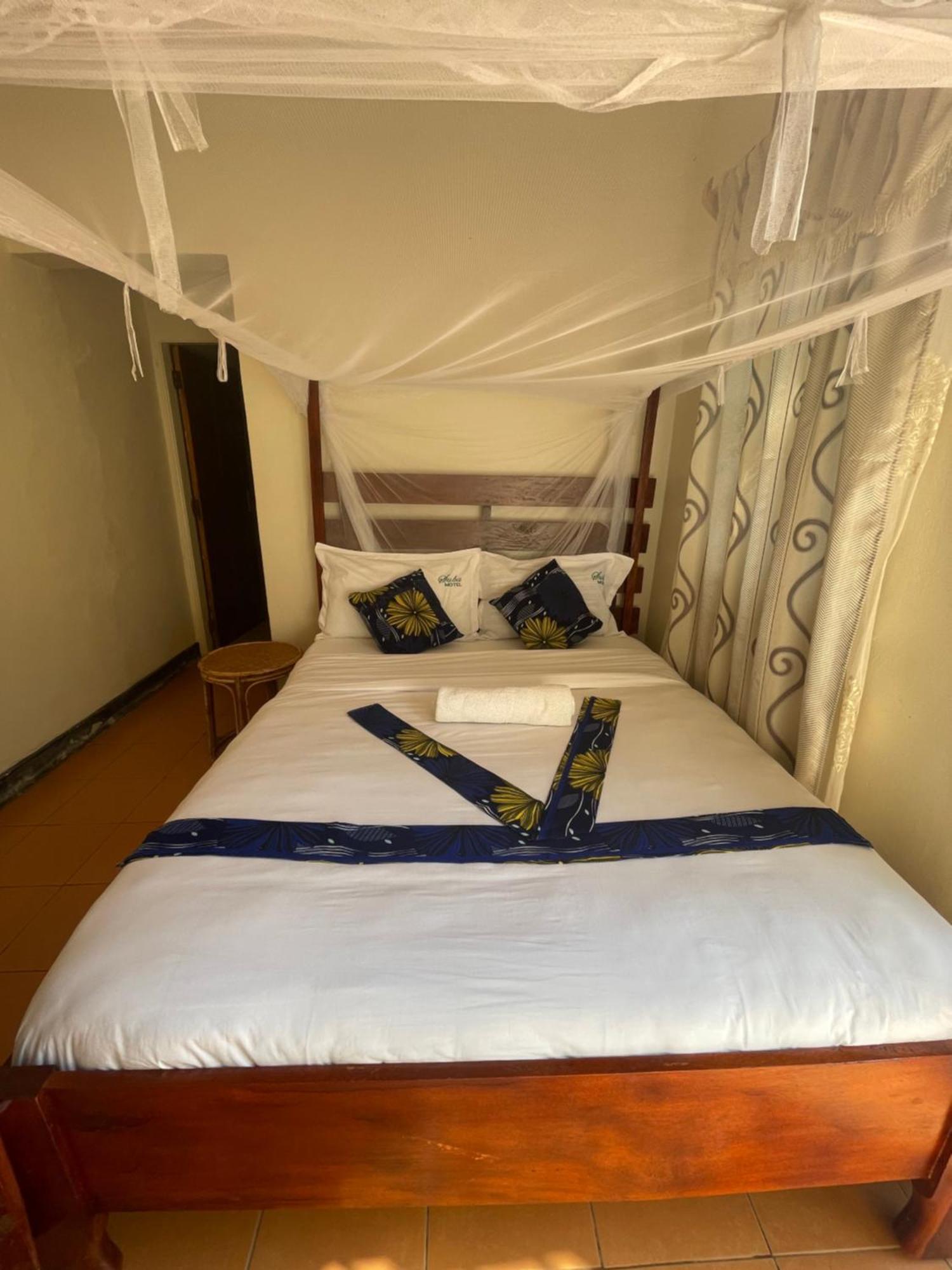 Suba Motel Kihihi Dış mekan fotoğraf